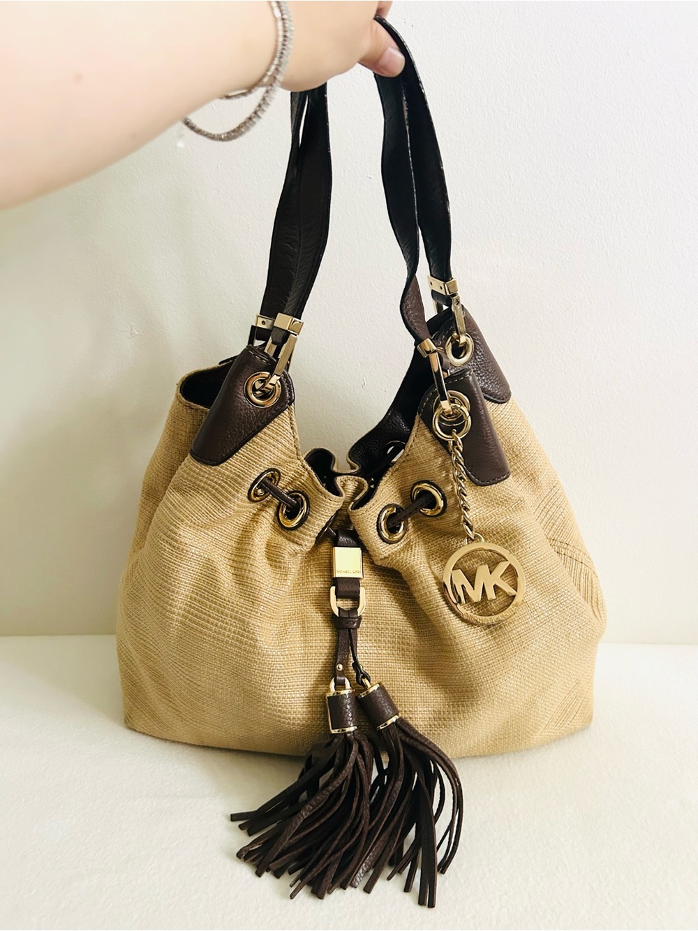 Michael Kors Camden Drawstring Shoulder Tote bag
